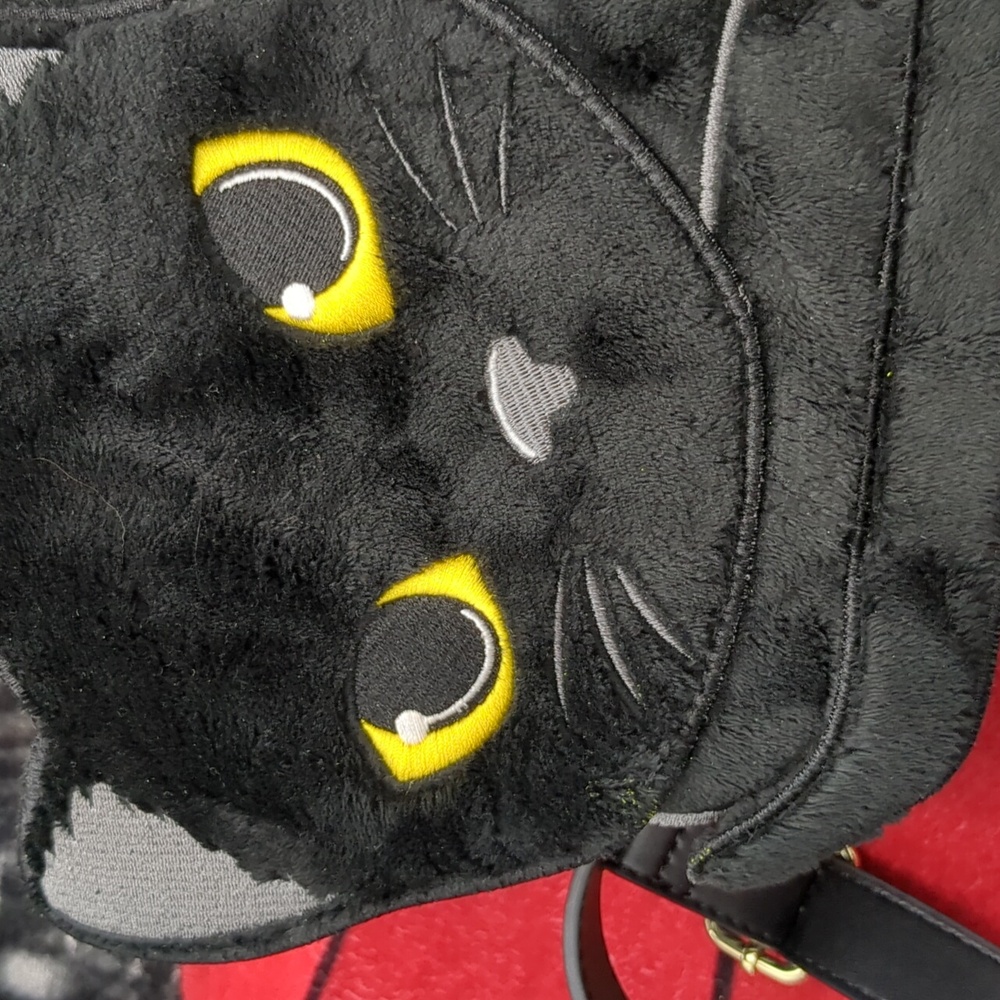 Hocus Pocus Thackery Binx The Cat Purse - Picture 3 of 16